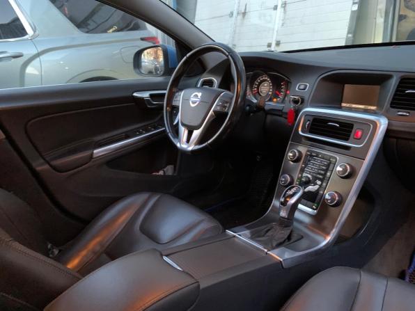 Volvo S60 II Рестайлинг с пробегом 2014 года, цена 1 199 000 рублей, 157000 км, седан, Автокод Объявления