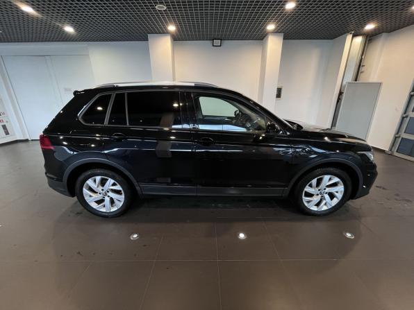 Volkswagen Tiguan II Рестайлинг с пробегом 2022 года, цена 2 540 000 рублей, 55427 км, внедорожник, Автокод Объявления