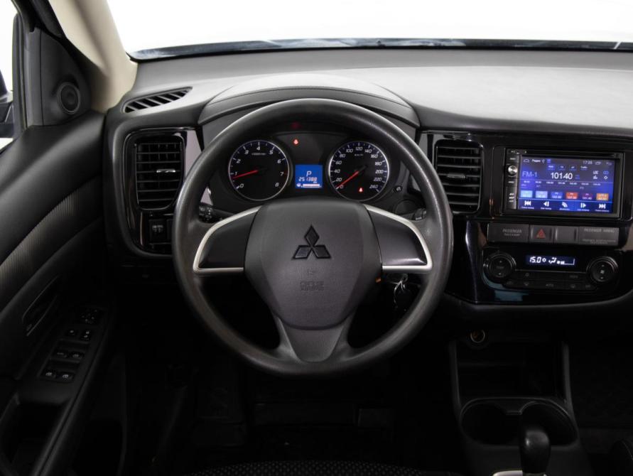 Mitsubishi Outlander III Рестайлинг 2 Санкт-Петербург  - изображение 11