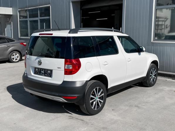 Skoda Yeti I с пробегом 2013 года, цена 710 000 рублей, 215082 км, внедорожник, Автокод Объявления