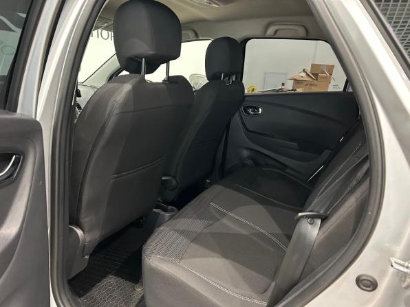 Renault Kaptur I с пробегом 2019 года, цена 1 099 000 рублей, 199892 км, внедорожник, Автокод Объявления