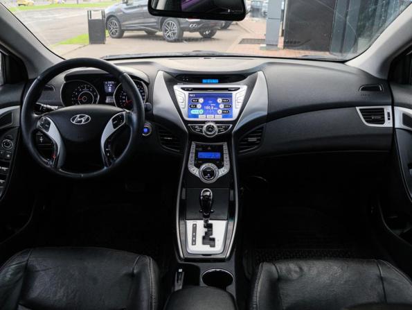 Hyundai Avante V с пробегом 2012 года, цена 800 000 рублей, 194794 км, седан, Автокод Объявления