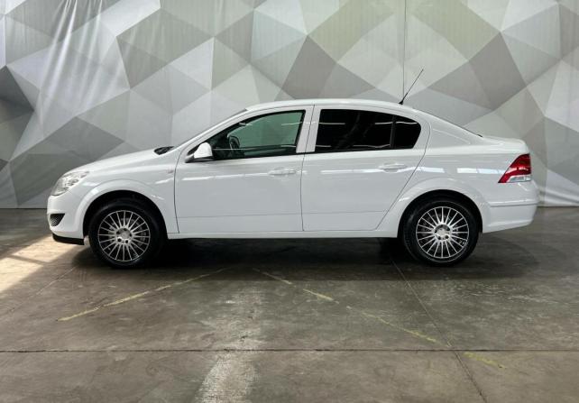 Opel Astra H Рестайлинг с пробегом 2012 года, цена 620 000 рублей, 182435 км, седан, Автокод Объявления