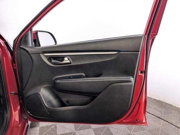 Kia Rio IV Рестайлинг с пробегом 2021 года, цена 1 630 000 рублей, 126580 км, хэтчбек, Автокод Объявления