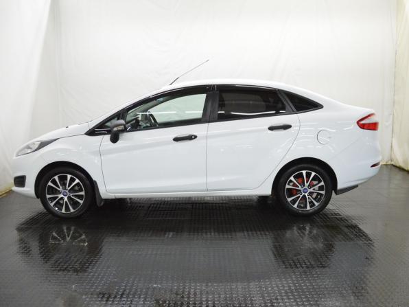 Ford Fiesta Mk6 Рестайлинг с пробегом 2015 года, цена 734 000 рублей, 124770 км, седан, Автокод Объявления