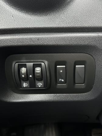 Renault Kaptur I с пробегом 2017 года, цена 1 360 000 рублей, 134072 км, внедорожник, Автокод Объявления