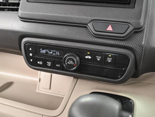 Honda N-BOX II с пробегом 2019 года, цена 794 000 рублей, 120735 км, микровэн, Автокод Объявления