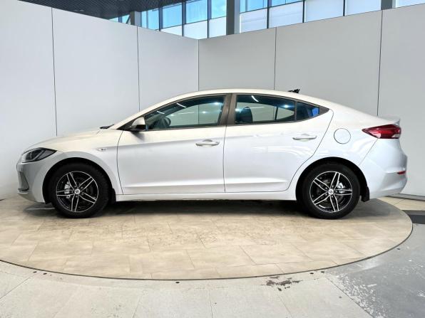 Hyundai Elantra VI (AD) с пробегом 2017 года, цена 1 360 000 рублей, 135647 км, седан, Автокод Объявления