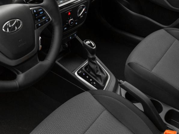 Hyundai Solaris II Рестайлинг с пробегом 2021 года, цена 1 370 000 рублей, 182294 км, седан, Автокод Объявления