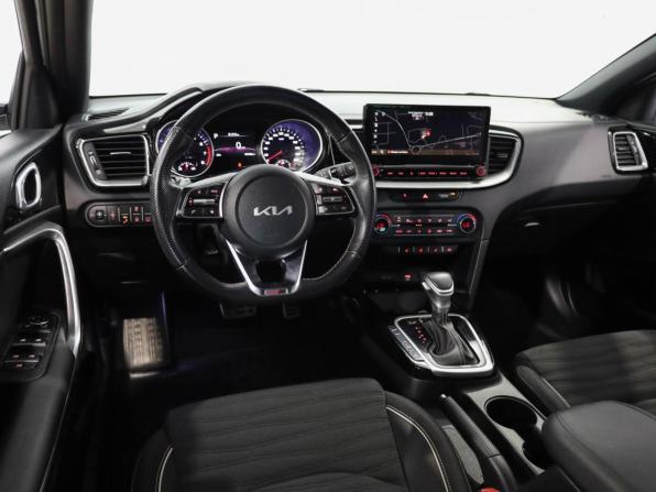 Kia Ceed III Рестайлинг с пробегом 2021 года, цена 2 099 000 рублей, 93489 км, универсал, Автокод Объявления