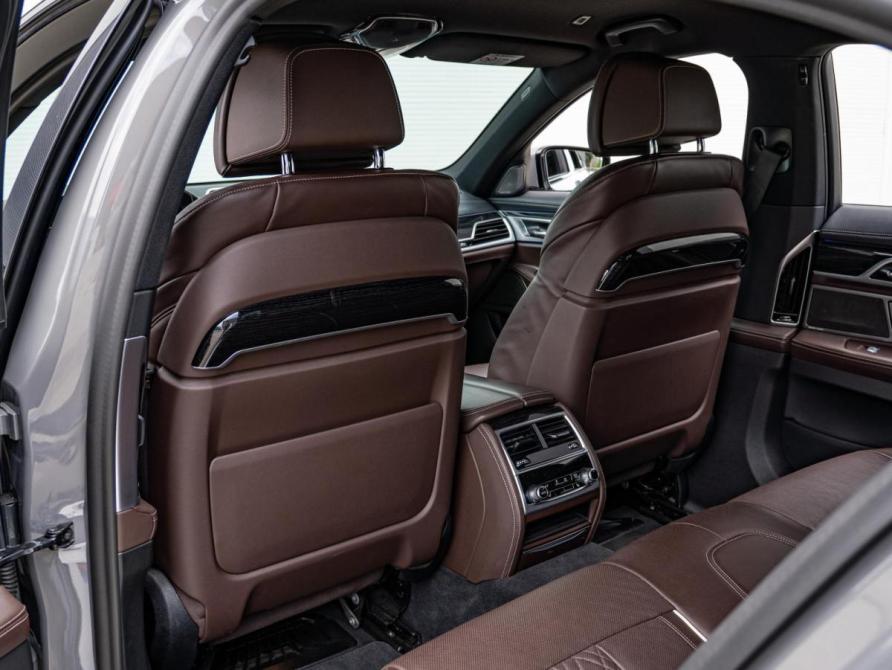 BMW 7 серии VI (G11/G12) Рестайлинг Краснодар  - изображение 11
