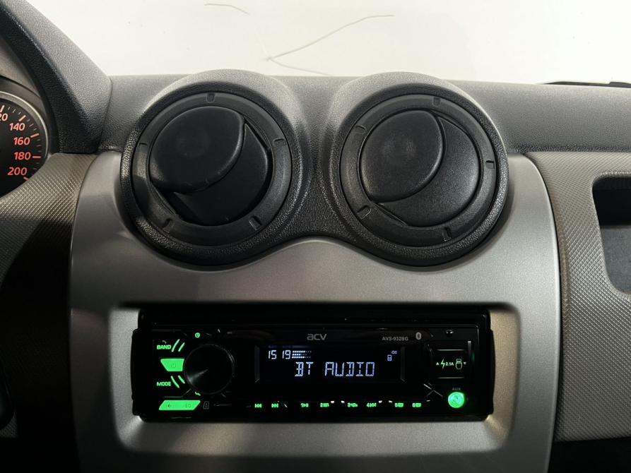 Renault Logan I Рестайлинг Великий Новгород  - изображение 15