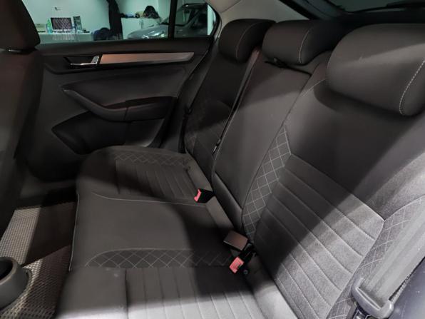 Skoda Rapid I Рестайлинг с пробегом 2019 года, цена 1 324 000 рублей, 175481 км, лифтбек, Автокод Объявления
