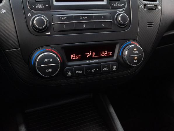 Kia Cerato III с пробегом 2015 года, цена 1 200 000 рублей, 123993 км, седан, Автокод Объявления