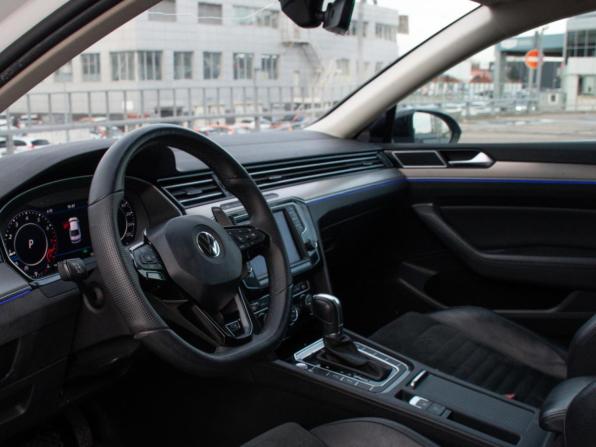 Volkswagen Passat B8 с пробегом 2016 года, цена 1 997 000 рублей, 132191 км, седан, Автокод Объявления