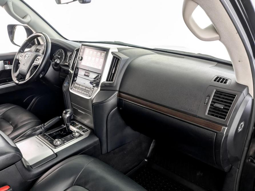 Toyota Land Cruiser 200 Series Рестайлинг 2 Москва  - изображение 11