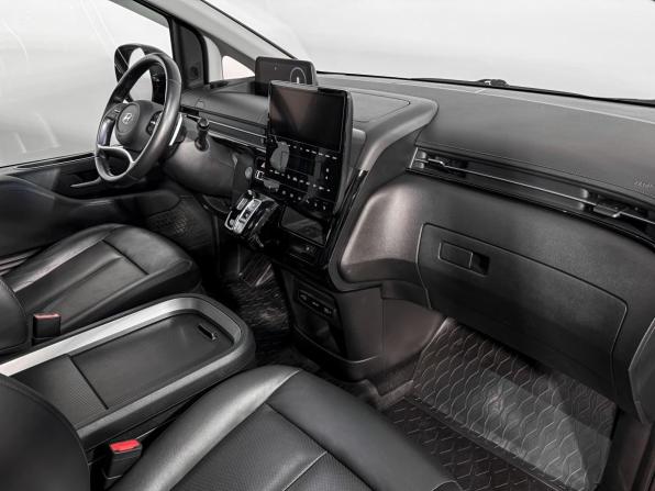 Hyundai Staria I с пробегом 2022 года, цена 3 959 000 рублей, 98435 км, минивэн, Автокод Объявления