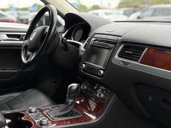 Volkswagen Touareg II Рестайлинг с пробегом 2015 года, цена 2 775 000 рублей, 168503 км, внедорожник, Автокод Объявления