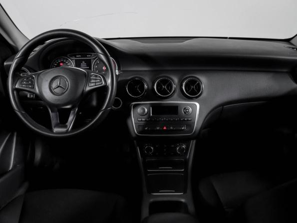 Mercedes-Benz A-Класс III (W176) Рестайлинг с пробегом 2016 года, цена 1 613 000 рублей, 70000 км, хэтчбек, Автокод Объявления