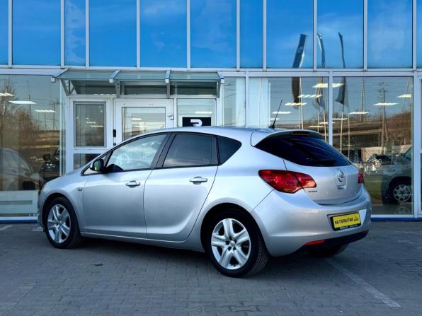 Opel Astra J с пробегом 2011 года, цена 680 000 рублей, 163140 км, хэтчбек, Автокод Объявления