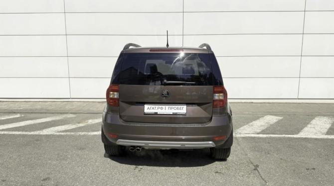 Skoda Yeti I Рестайлинг с пробегом 2014 года, цена 1 060 000 рублей, 214000 км, внедорожник, Автокод Объявления