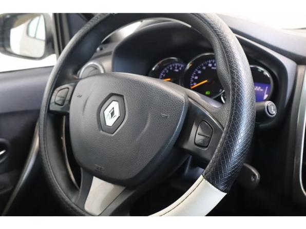 Renault Logan II с пробегом 2015 года, цена 654 000 рублей, 258200 км, седан, Автокод Объявления