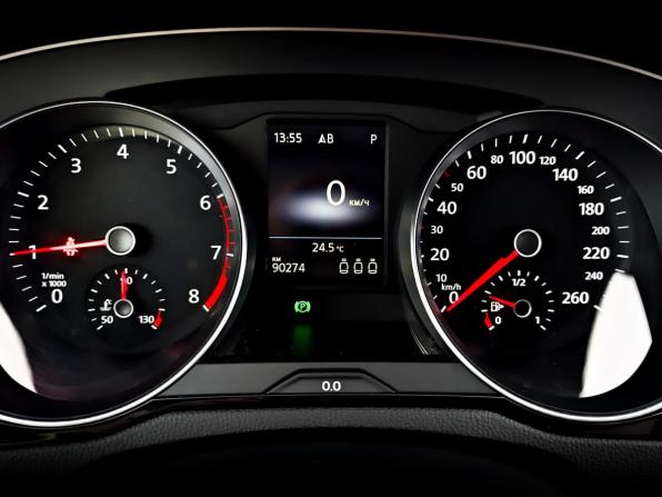 Volkswagen Passat B8 Рестайлинг с пробегом 2021 года, цена 2 490 000 рублей, 90268 км, седан, Автокод Объявления