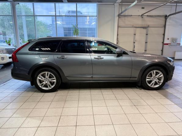 Volvo V90 II с пробегом 2017 года, цена 4 319 000 рублей, 136948 км, универсал, Автокод Объявления