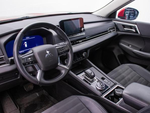 Mitsubishi Outlander IV с пробегом 2022 года, цена 3 364 000 рублей, 91300 км, внедорожник, Автокод Объявления