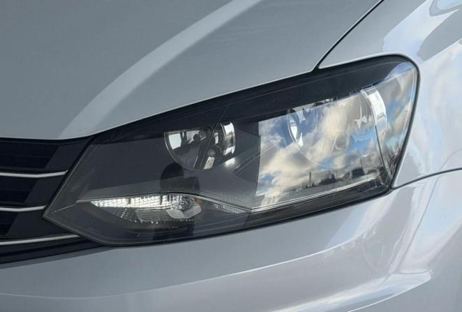 Volkswagen Polo V Рестайлинг с пробегом 2018 года, цена 1 349 000 рублей, 127456 км, седан, Автокод Объявления