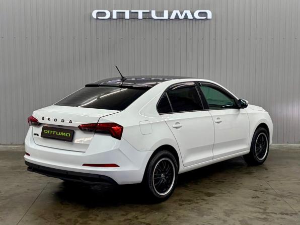 Skoda Rapid II с пробегом 2020 года, цена 1 357 000 рублей, 160234 км, лифтбек, Автокод Объявления