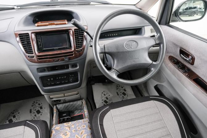 Toyota Nadia с пробегом 2000 года, цена 789 000 рублей, 250000 км, компактвэн, Автокод Объявления