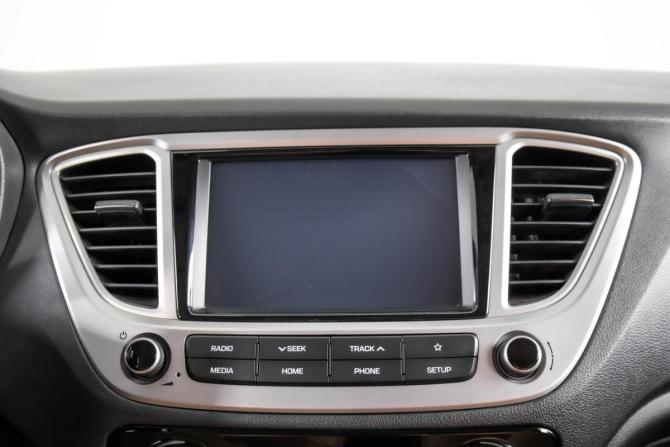 Hyundai Solaris II с пробегом 2019 года, цена 1 719 000 рублей, 78120 км, седан, Автокод Объявления