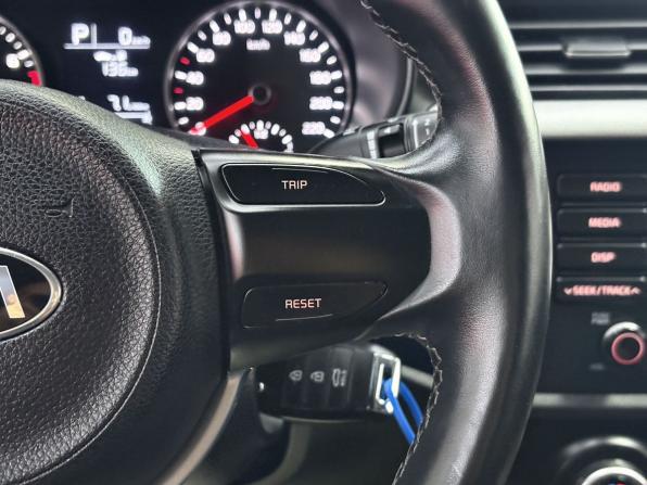 Kia Rio IV с пробегом 2019 года, цена 1 655 000 рублей, 55669 км, седан, Автокод Объявления