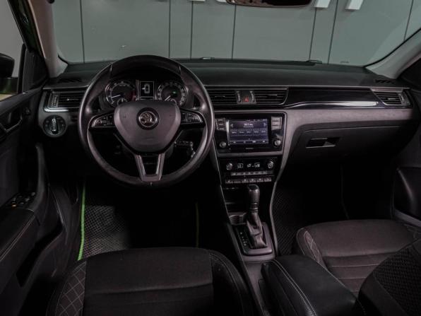 Skoda Rapid I Рестайлинг с пробегом 2017 года, цена 1 379 000 рублей, 125434 км, лифтбек, Автокод Объявления