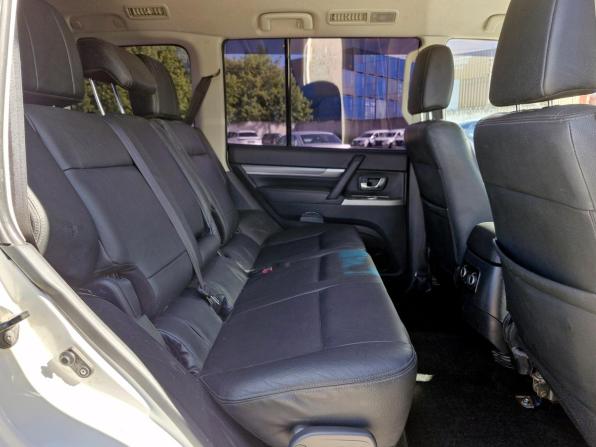 Mitsubishi Pajero IV Рестайлинг 2 с пробегом 2014 года, цена 2 899 000 рублей, 93926 км, внедорожник, Автокод Объявления