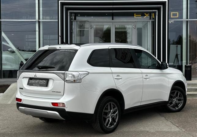 Mitsubishi Outlander III с пробегом 2014 года, цена 1 250 000 рублей, 277671 км, внедорожник, Автокод Объявления