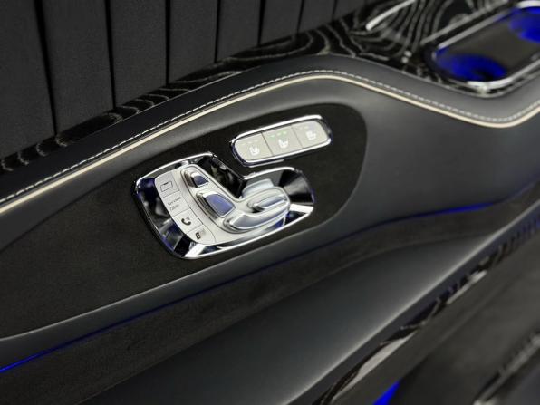 Mercedes-Benz V-Класс III (W447) Рестайлинг 2 с пробегом 2026 года, цена 42 700 000 рублей, 61 км, минивэн, Автокод Объявления