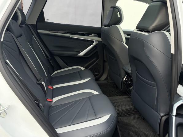 Geely Atlas II с пробегом 2024 года, цена 2 749 000 рублей, 43569 км, внедорожник, Автокод Объявления