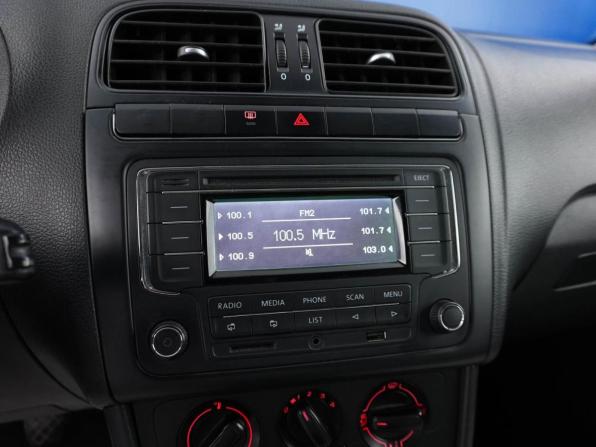 Volkswagen Polo V Рестайлинг с пробегом 2019 года, цена 819 050 рублей, 159907 км, седан, Автокод Объявления