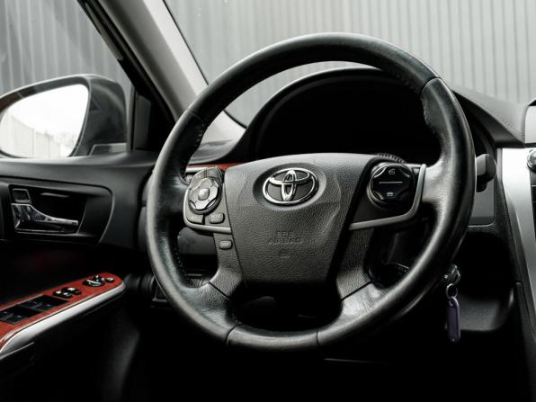 Toyota Camry VII (XV50) с пробегом 2014 года, цена 1 990 000 рублей, 169565 км, седан, Автокод Объявления