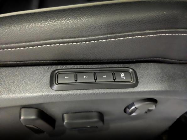 Volkswagen Tiguan II Рестайлинг с пробегом 2021 года, цена 3 615 000 рублей, 96243 км, внедорожник, Автокод Объявления