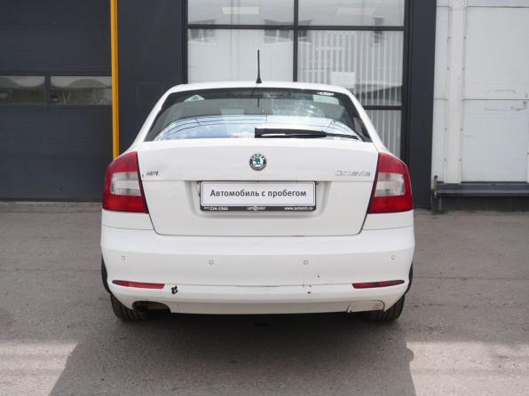 Skoda Octavia II (A5) Рестайлинг с пробегом 2012 года, цена 758 000 рублей, 317636 км, лифтбек, Автокод Объявления
