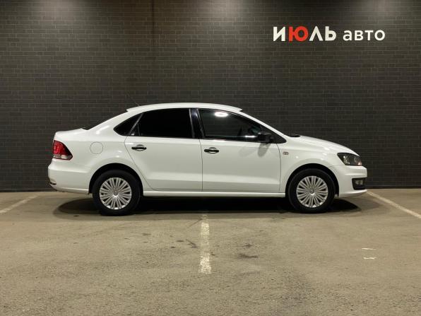 Volkswagen Polo V Рестайлинг с пробегом 2016 года, цена 1 140 000 рублей, 120635 км, седан, Автокод Объявления