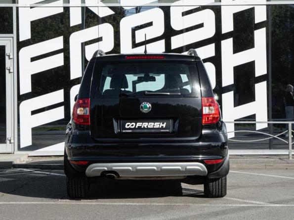 Skoda Yeti I с пробегом 2012 года, цена 930 000 рублей, 111744 км, внедорожник, Автокод Объявления
