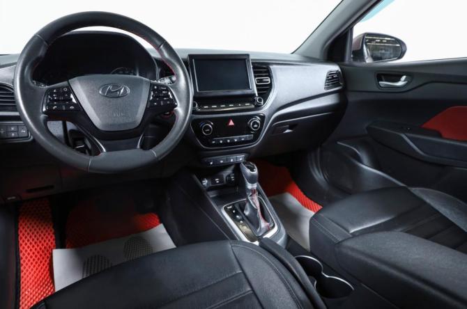 Hyundai Solaris II Рестайлинг с пробегом 2020 года, цена 1 799 000 рублей, 43200 км, седан, Автокод Объявления