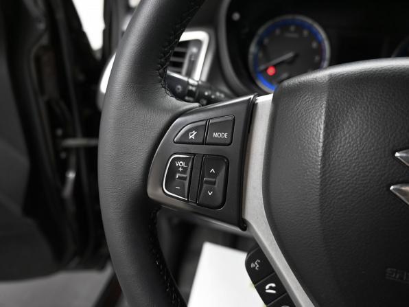 Suzuki SX4 II (S-Cross) с пробегом 2014 года, цена 795 000 рублей, 348782 км, хэтчбек, Автокод Объявления