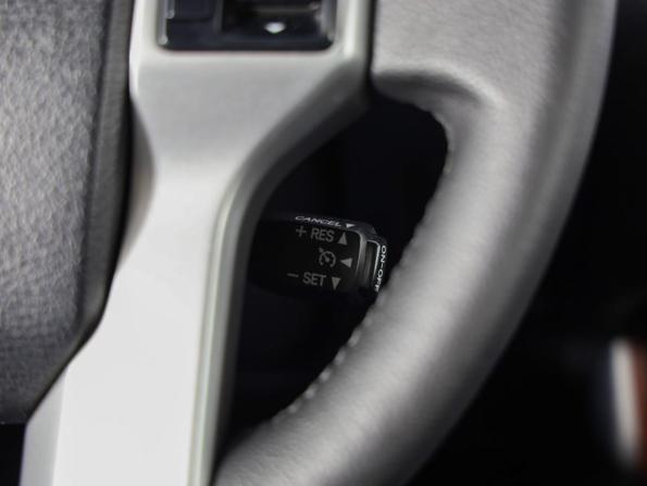 Toyota Land Cruiser Prado 150 Series Рестайлинг 1 с пробегом 2014 года, цена 3 349 000 рублей, 176492 км, внедорожник, Автокод Объявления