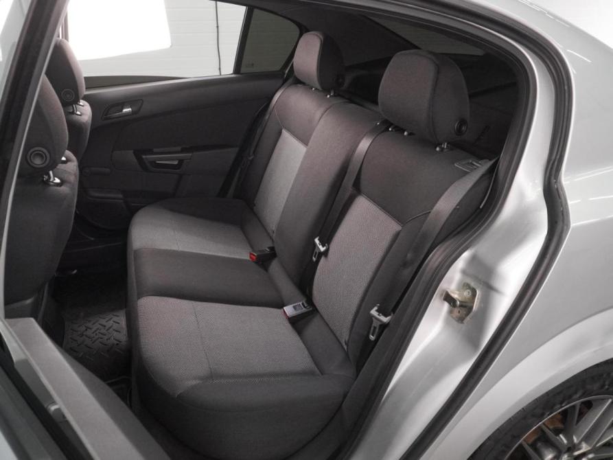 Opel Astra H Рестайлинг Воронеж  - изображение 9