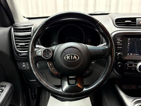 Kia Soul II Рестайлинг с пробегом 2017 года, цена 1 529 000 рублей, 148977 км, хэтчбек, Автокод Объявления